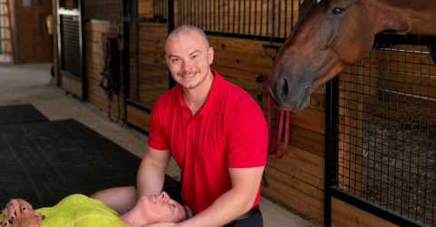 Dr. Garrett Stutson providing mobile chiropractic care in Ocala